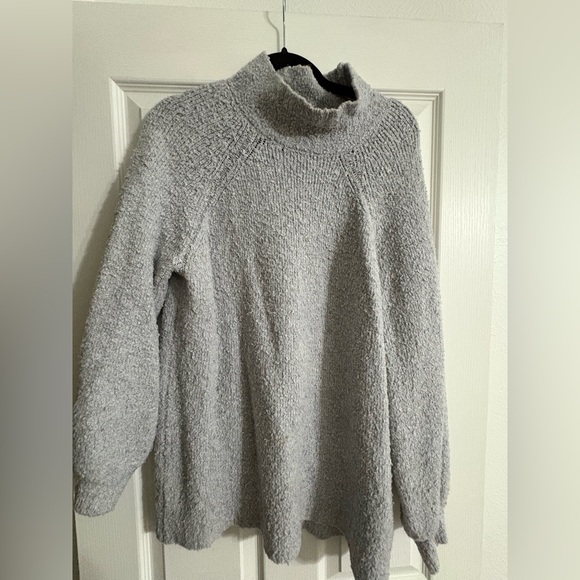 American Eagle Outfitters Sweaters - Super comfortable oversized chunky knit sweater